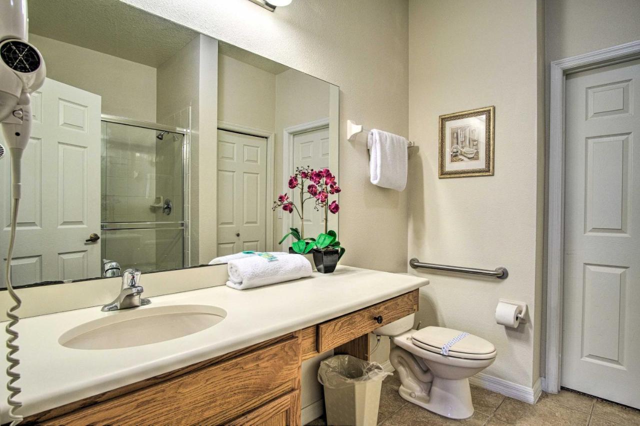 Quiet Condo With Balcony About 2 Miles To Disney World! ออร์ลันโด ภายนอก รูปภาพ